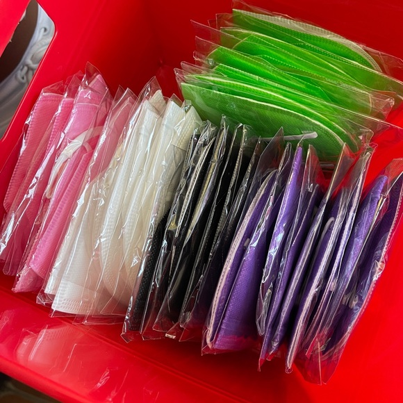 KN95 Mask - Picture 2 of 2